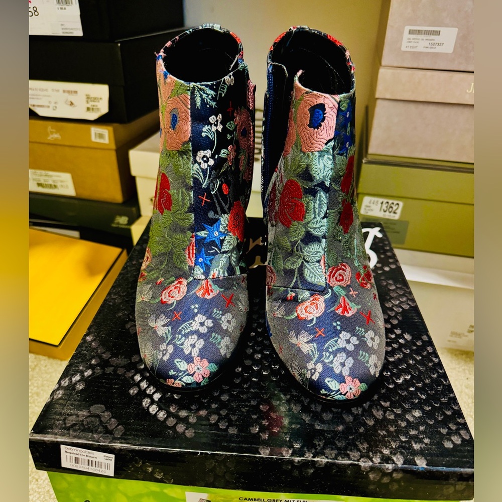 Sam Edelman floral print boots size 10